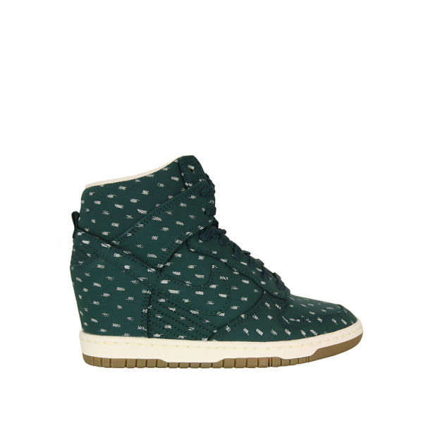 Nike Dunk Sky Hi Essential sneakers - Green | Nike wedge sneakers, Sneakers, Nike dunks