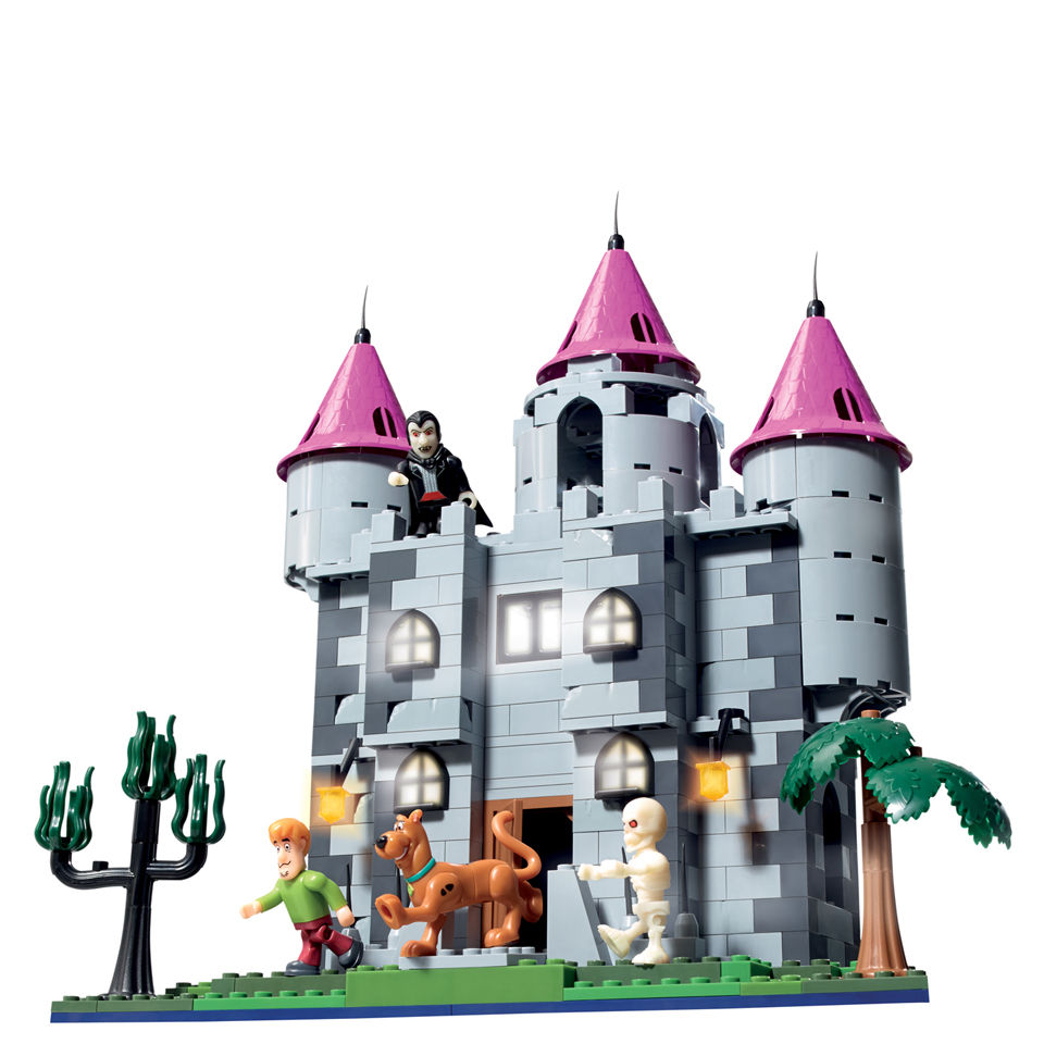 Character Building Scooby Doo Dracula's Castle Playset IWOOT UK
