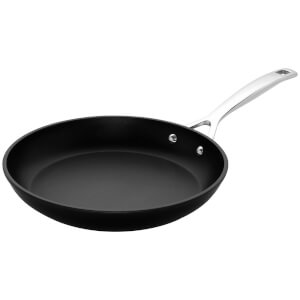 Le Creuset 24cm Shallow Frying Pan