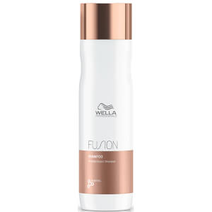 Восстанавливающий шампунь Wella Professionals FUSION 250 мл