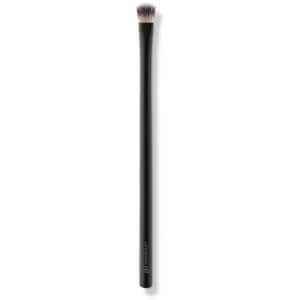 Glo Skin Beauty Eye Base Brush