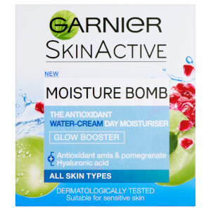 Garnier Moisture Bomb Glow Booster Day Moisturiser 50ml