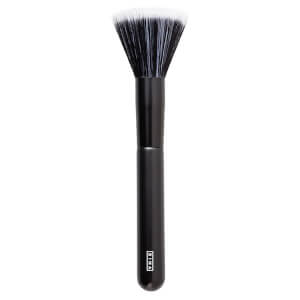 Кисть для тональной основы 3INA Makeup The Foundation Finish Brush