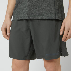 2XU Men's Run 2-in-1 Compression Shorts - Charcaol
