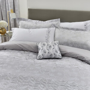 Helena Springfield Petal Bedspread