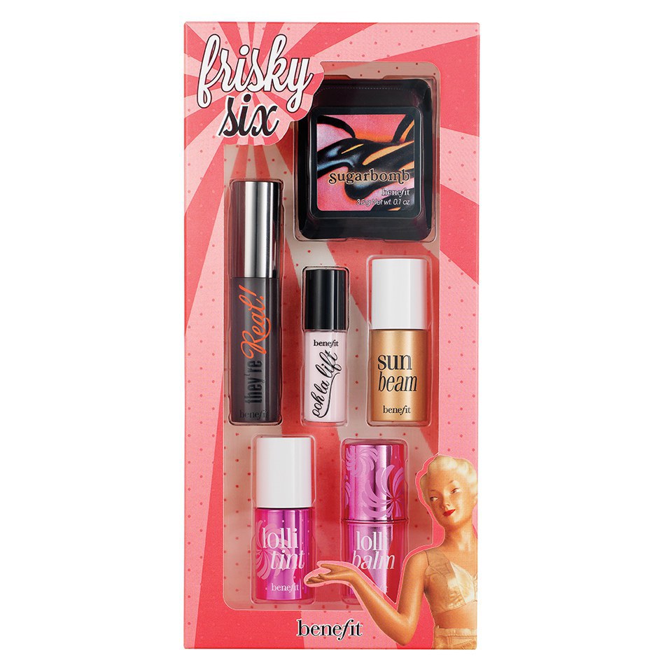 TOP WORKING LOOK FANTASTIC discount codes Discounts average $31 off with a Lookfantastic UK promo code or coupon. 50 Lookfantastic UK coupons now on RetailMeNot. Log In / Sign up. $ Cash Back FREE GIFT. Sale. Save. Free Mac Shiny Sequin Make-up Bag When You Spend £40 on Brand MAC The ultimate beauty treat ! Get The lookfantastic Advent Calander for £79, with contents.
