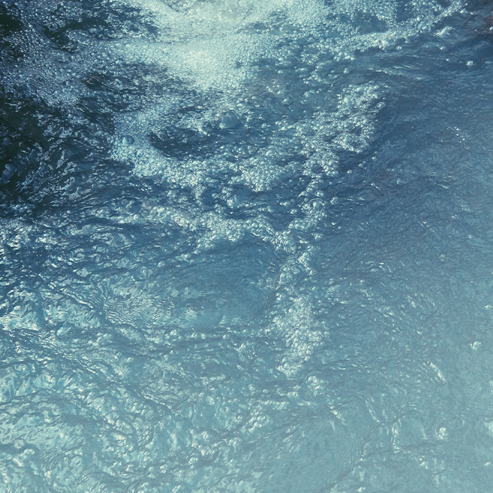 Healing Concentrateâ„¢ - A patented complex rich in minerals from Hungarian thermal waters that leaves skin firmer, suppler and more youthful in appearance.