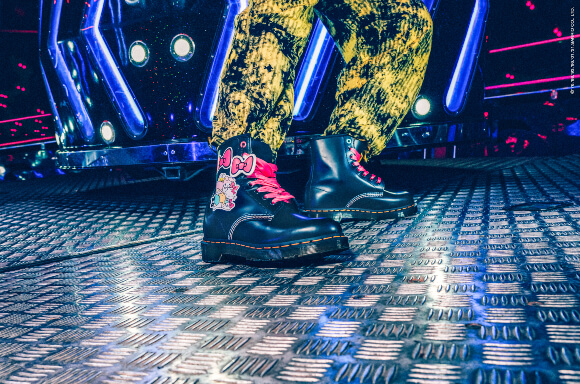 DR. MARTENS X HELLO KITTY AND FRIENDS