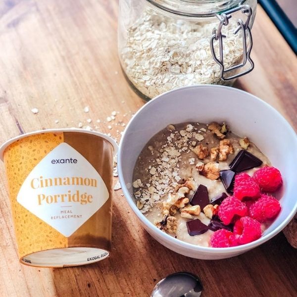 The contents inside a 4 week diet box, shakes, meals, desserts, bars soups and many more